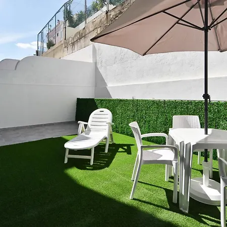 Home&comfort - Avenidas Novas Apartmán *